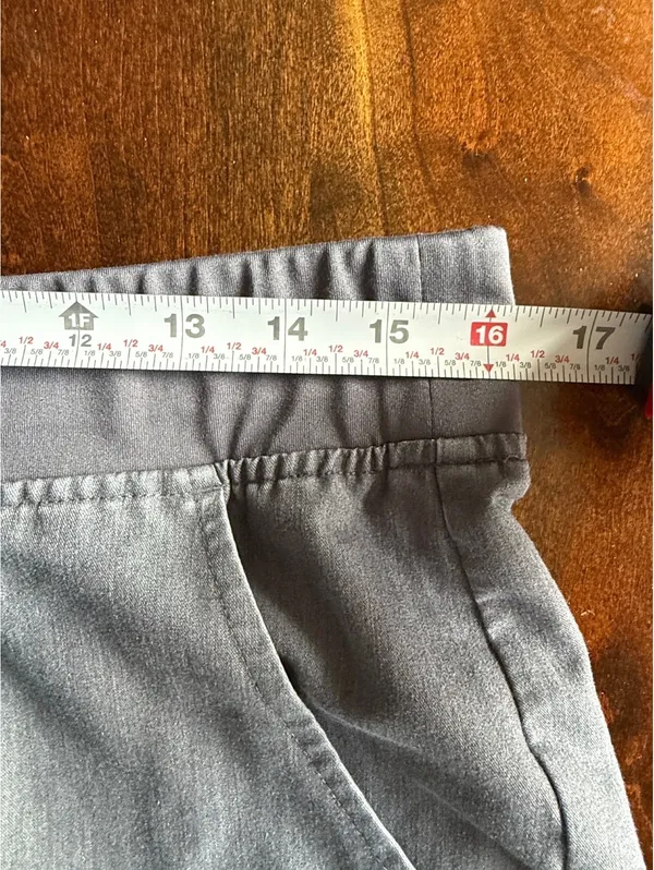 FIGS Zamora Gray Medical Scrub Jogger Pants with Teal Drawstring, Size M - Image 9