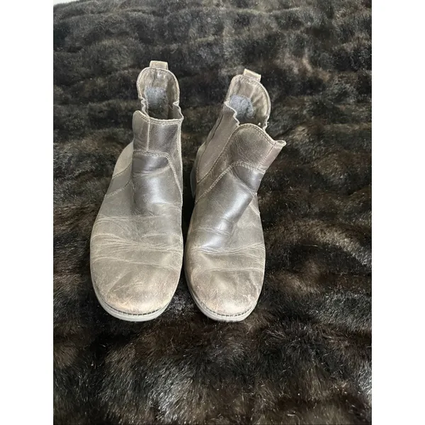 Ugg Bonham Water Resistant Grey Bikers Boots Us 9 Shoes - Image 2