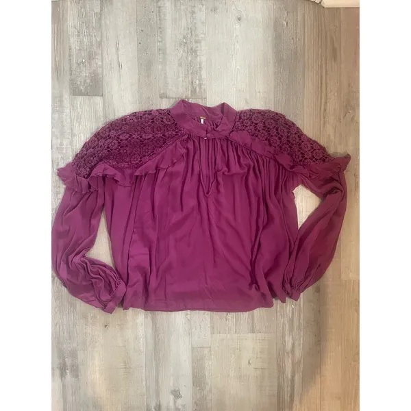 Free People Little Bit Of Love Top size Medium - Image 5