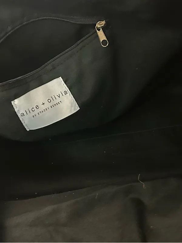 Alice + Olivia Black & White Striped Women's Travel Tote Bag - Image 4