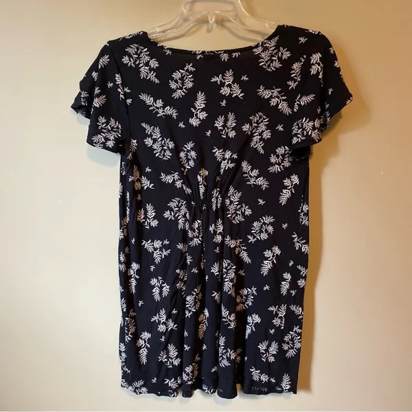 Old Navy Maternity Top Black & White - Image 2
