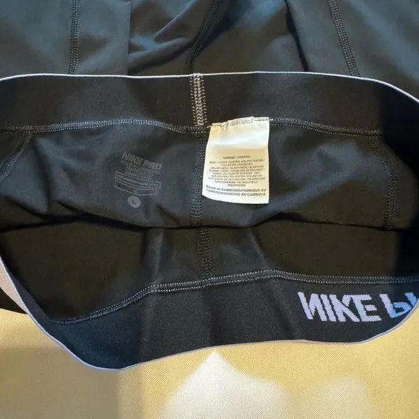 Nike Black Performance Leggings - Image 4