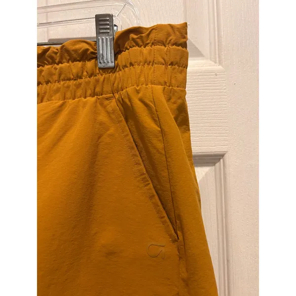 GapFit Womens High Rise Running Shorts Mustard Yellow Paperbag‎ Waist L Active - Image 3