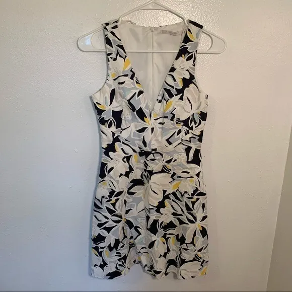 Zara Trafaluc Women's Size XS Sleeveless Deep V-Neck Dress Floral White Blue - Image 2