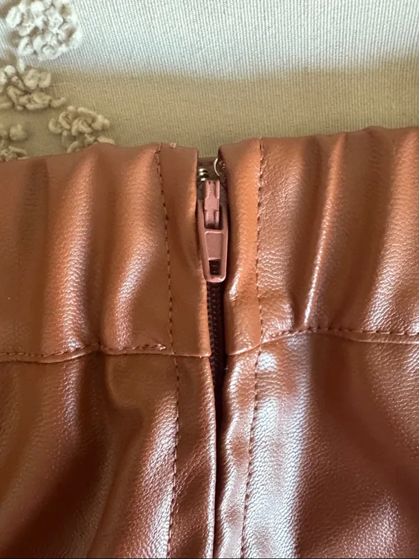 Lulus Corte Brown Vegan Leather Mini Skirt - Size M - Image 6