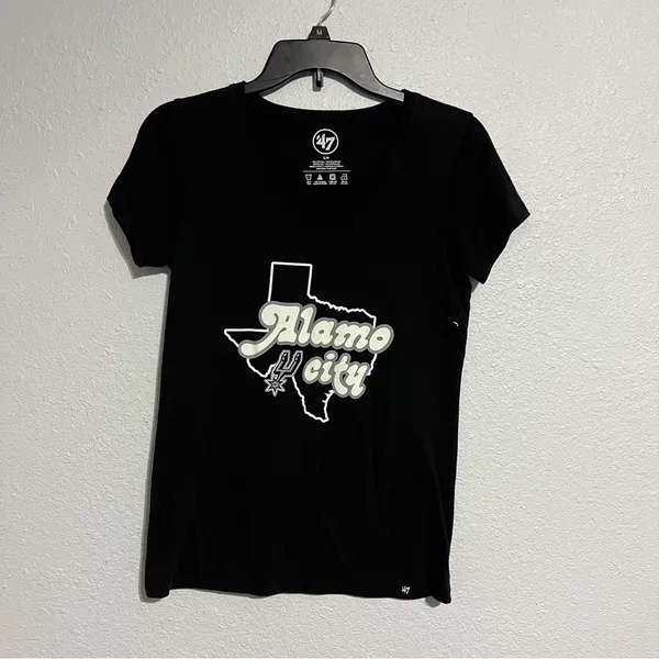 47 Brand San Antonio Spurs Alamo City Texas V-Neck T-Shirt Size Small - Image 2