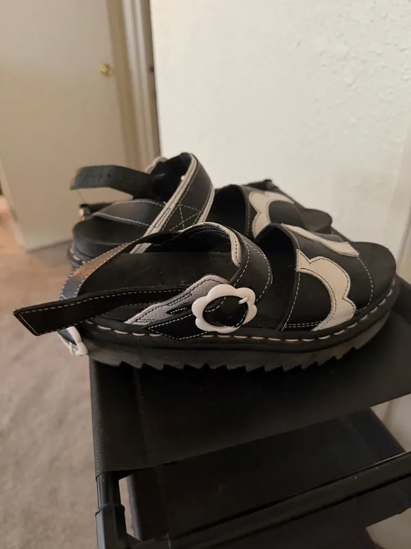 Dr. Martens Sandels - Image 5