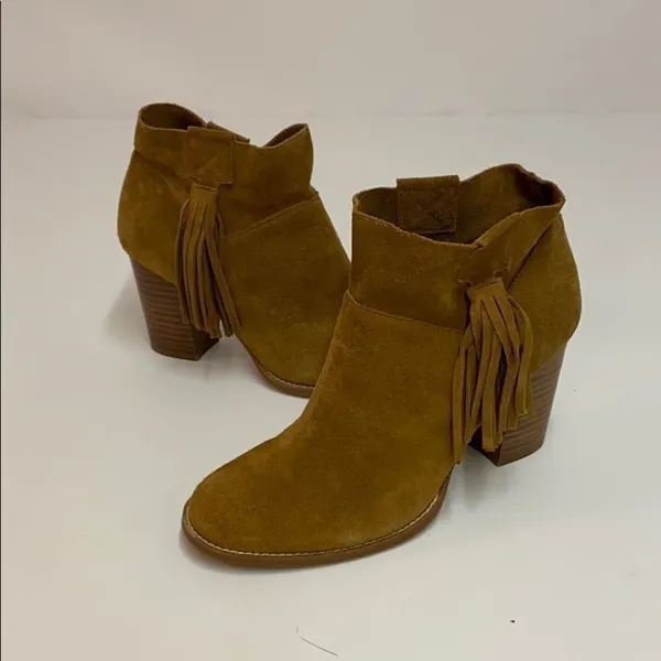 Crown Vintage Raffa Brown suede Tassel Booties A5‎ - Image 2