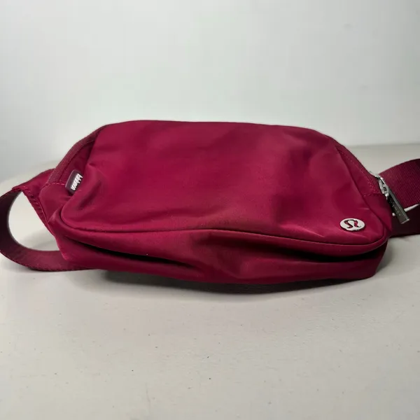 Lululemon Red Merlot Everywhere Belt Bag - Image 5