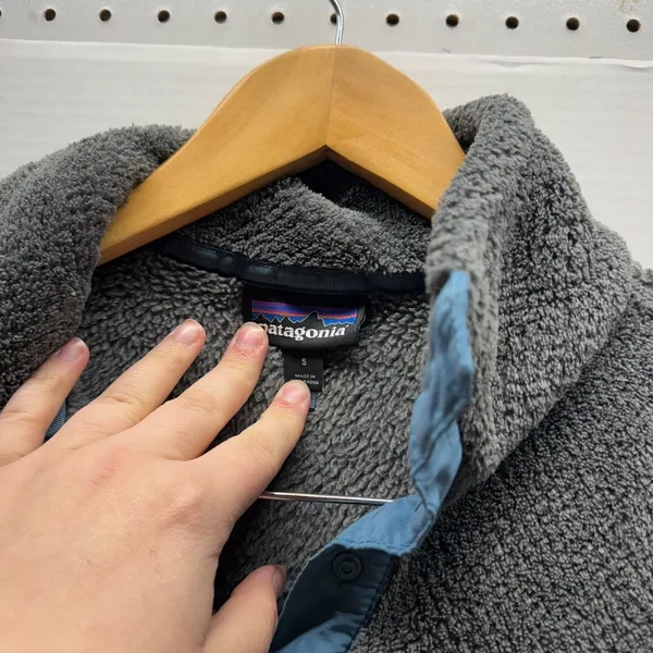 Patagonia Snap T Gray Fleece Pullover - Image 4