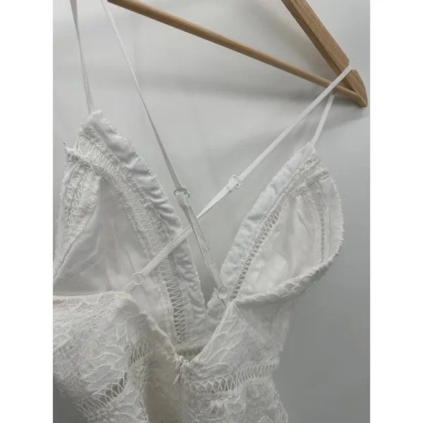 By The Way Revolve White Floral Lace Sleeveless Romper XS Bridal Bachelorette‎ - Image 7