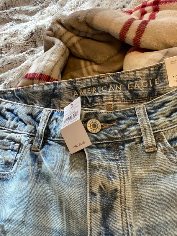 American Eagle Tom Girl Jeans - Image 4