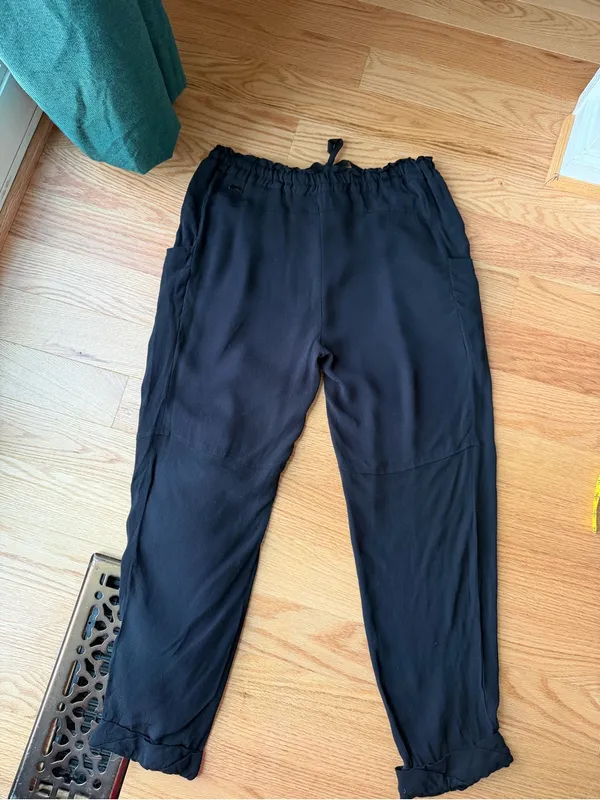 Wilfred Black Sheer Lightweight Drawstring Pants Size Medium - Image 3