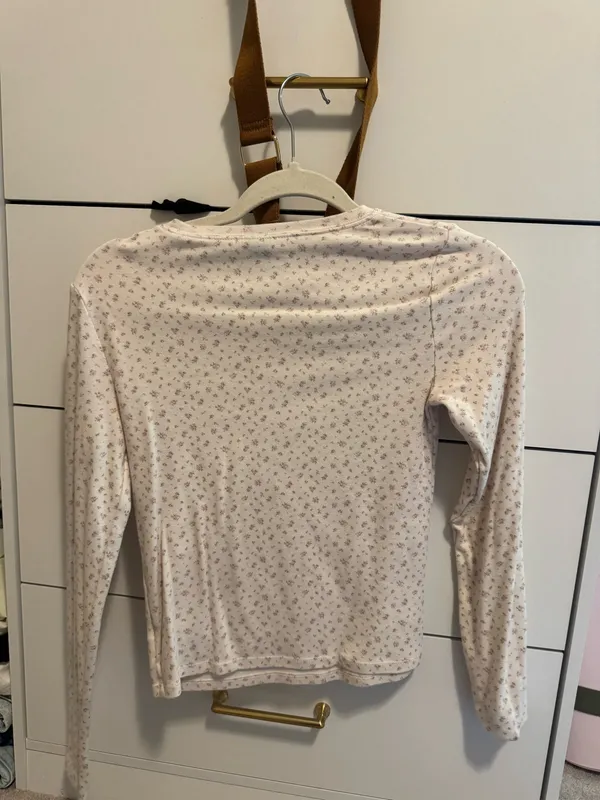 Target Long Sleeve - Image 2