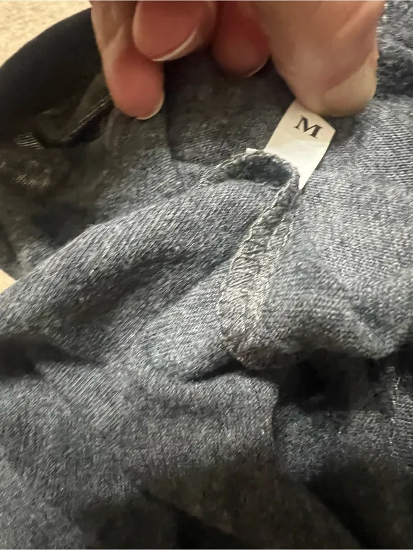 Source‎ Unknown Charcoal Gray Graphic Tank Top - White Print - Image 4
