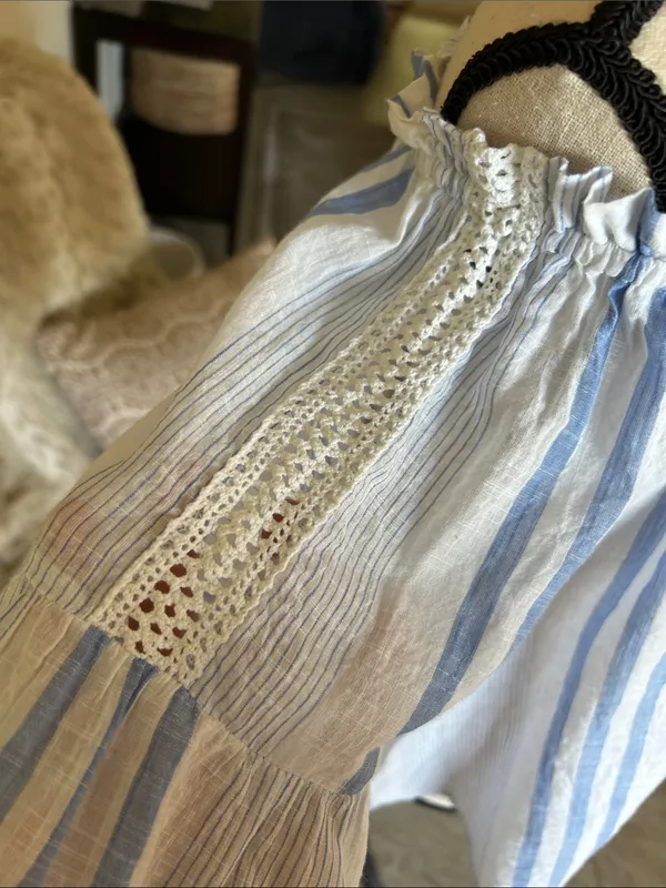 Girl krazy 100% cotton off shoulder coastal Beach boho stripe white blue top M - Image 4