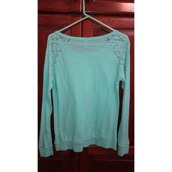 Victoria’s Secret Pink t-shirt - Image 3