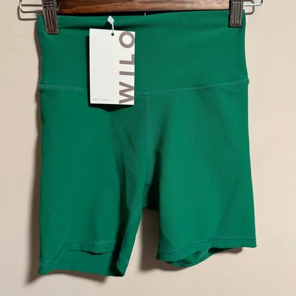 NWT Wilo The Label Emerald Green Biker Athletic Shorts- Size Small - Image 3