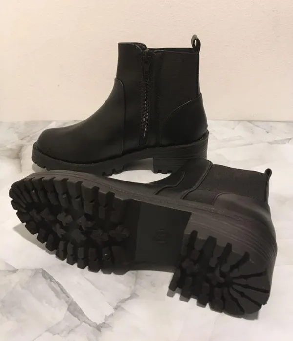 Black Ankle Boots, Size 5 - Image 4
