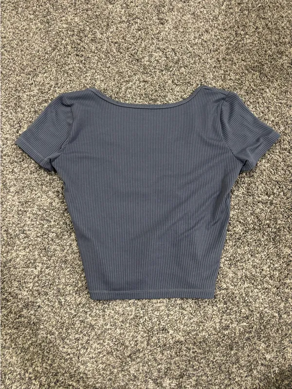 Hollister Ribbed Crop Top - Image 3