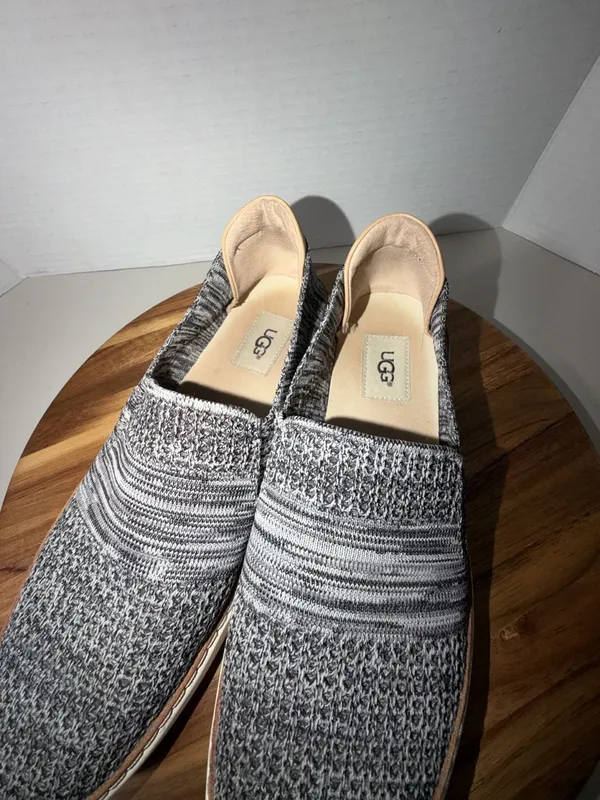 UGG Sammy Gray Heather Knit Slip-On Sneakers Women’s Sz 9.5 - Image 2