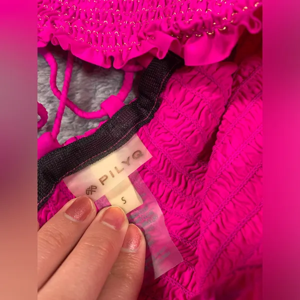 Pilyq swim top smocked sleeves fuschia pink small - Image 4