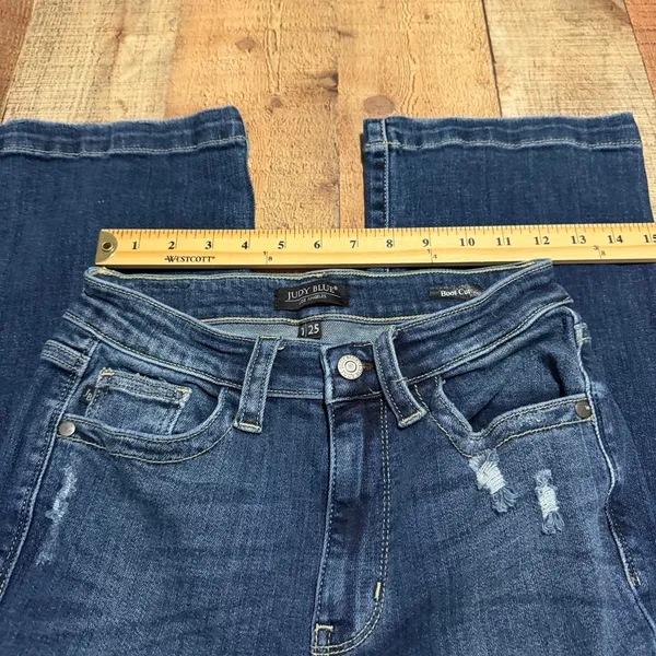 Judy Blue Women's Dark Denim Distressed Boot Cut Jeans Sz 1/25 Western Boho - Image 5