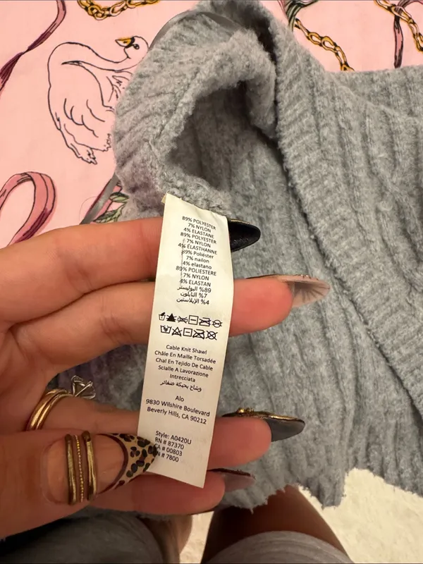 ALO Yoga Cable Knit Shawl - Image 4