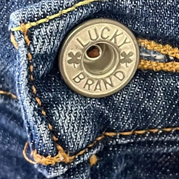 Lucky Brand Medium Blue Distressed 5- Pocket Mid-Rise Flare Jeans-Size 32/14 - Image 5
