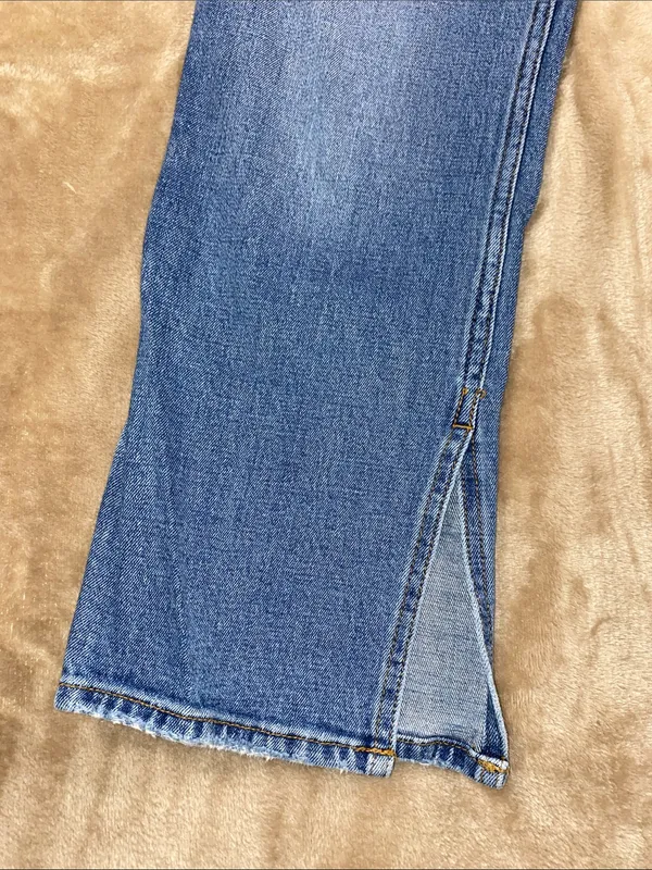 Abercrombie & Fitch High Rise Straight-Leg Medium Blue Jeans with slits - Image 4