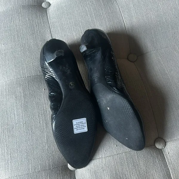 NEW‎ PRADA Black Patent Leather Ballet Pumps Size 39 - Image 4