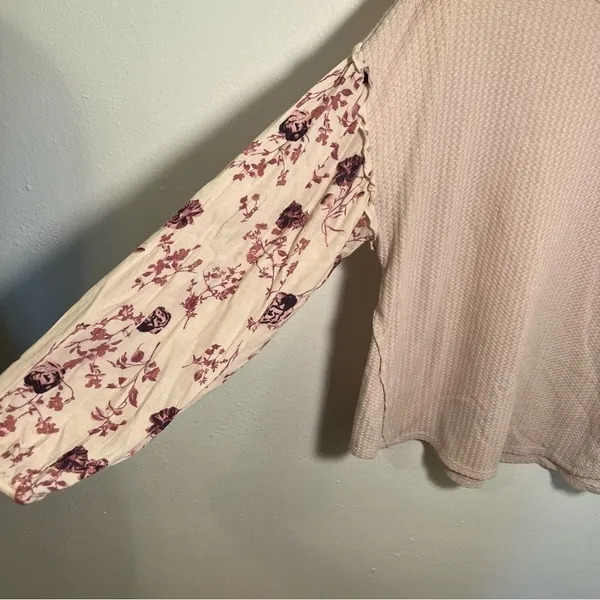 Knox Rose Womens Sz Medium Thermal Top Long Sleeve Light Pink Contrasting Floral - Image 6