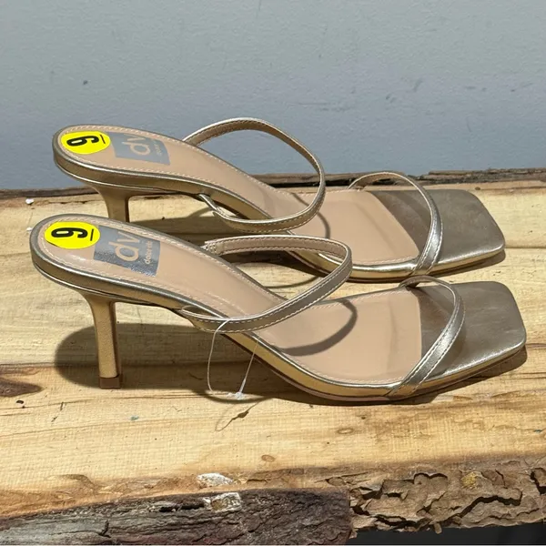Dolce‎ Vita Light Gold Strappy Heel Sandals Sz 9 A55 - Image 7