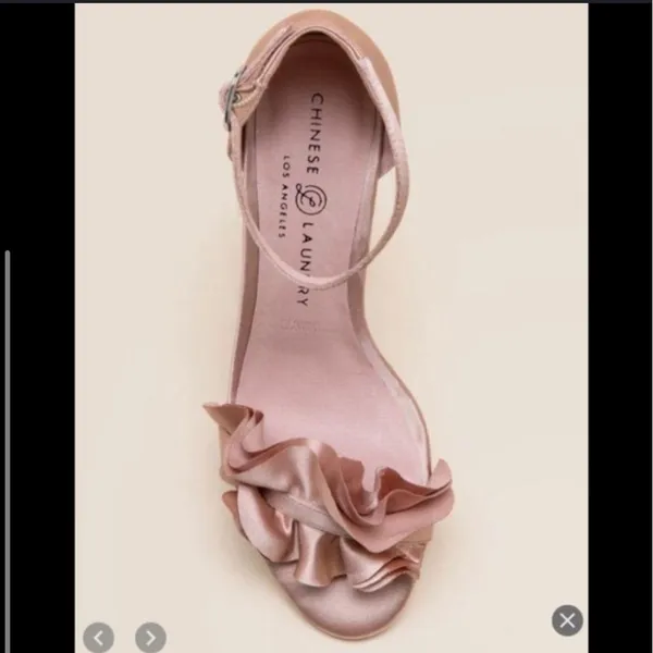 Chinese Laundry Blush Mauve Pink Ruffle Heels - Image 3