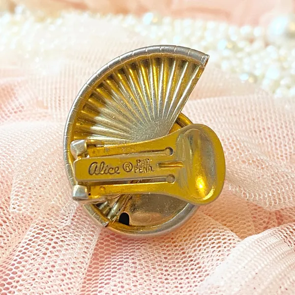Alice Signed Vintage Gold Tone Round Winged Clip On Earrings Old Money Chic Glam - Image 6