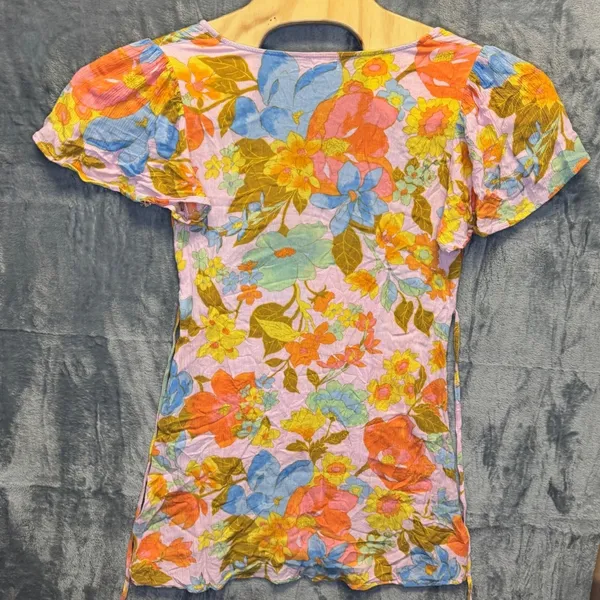 2103 | Billabong Boho Floral Gauze Flutter Sleeve Empire Waist Top Pink Multi L - Image 2