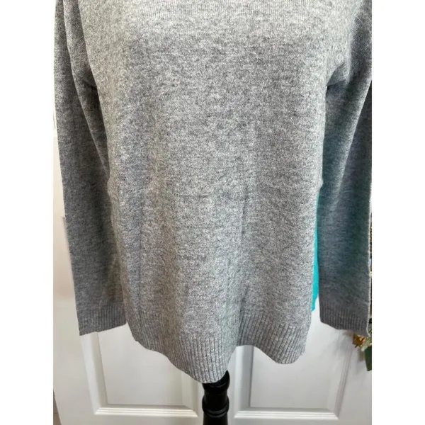 Olivia & Grace 100% Cashmere Sweater Size M Grey Turquoise Crewneck Soft Knit - Image 5