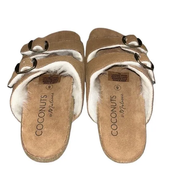 Coconut by Matisse Leather Faux Fur Sandals(Size 6M) - Image 5