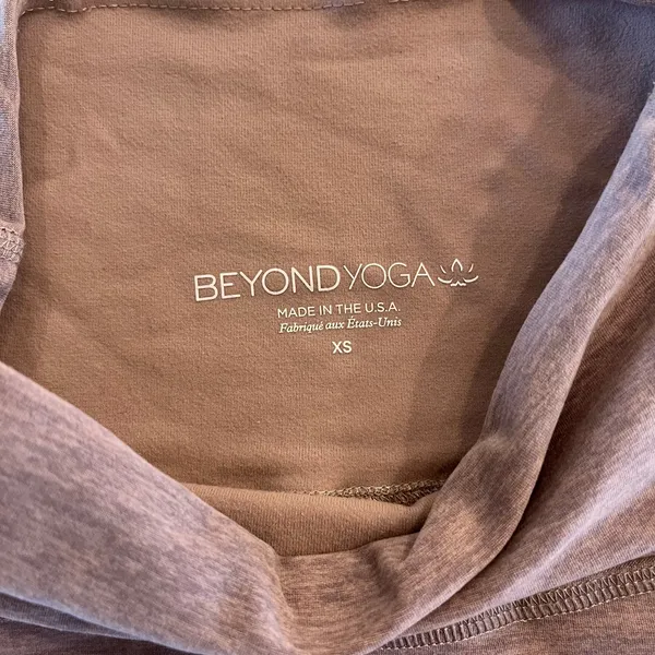 Beyond Yoga Pink Leggings Spacedye with‎ side Cutouts Size XS - Image 5