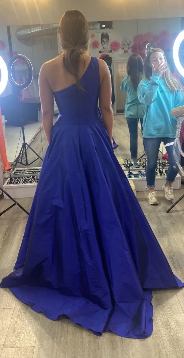 Jovani homecoming/pageant ball gown/dress - Image 2