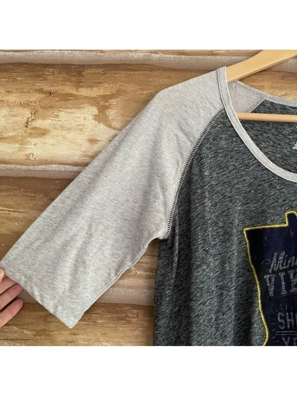 Minnesota Vikings “Show Your Horns” raglan sleeve ringer tee size large - Image 5