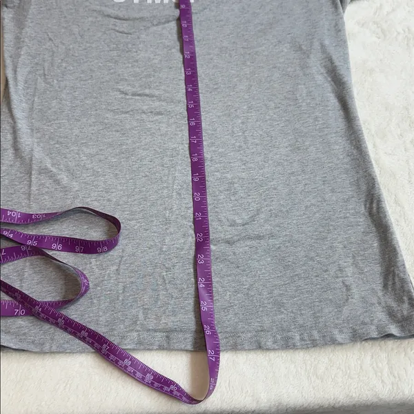 Gymshark Gray Short Sleeve Tee - Image 6