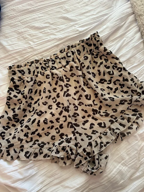 Harper Heritage Ruffle Cheetah Shorts - Image 2