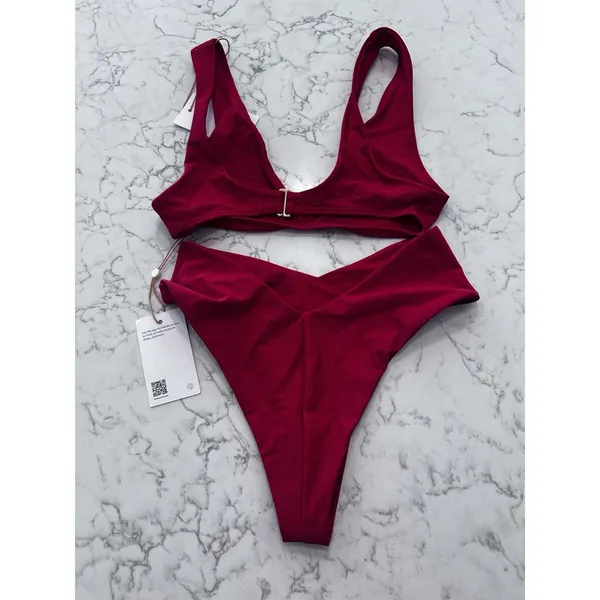 NWT Quince Cherry Red Italian Plunge Bikini Too & V Cut High Leg Bottom Set XS - Image 2
