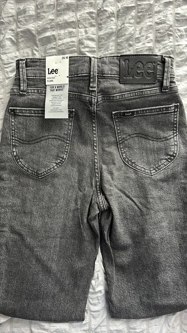 Lee Jeans - Image 2