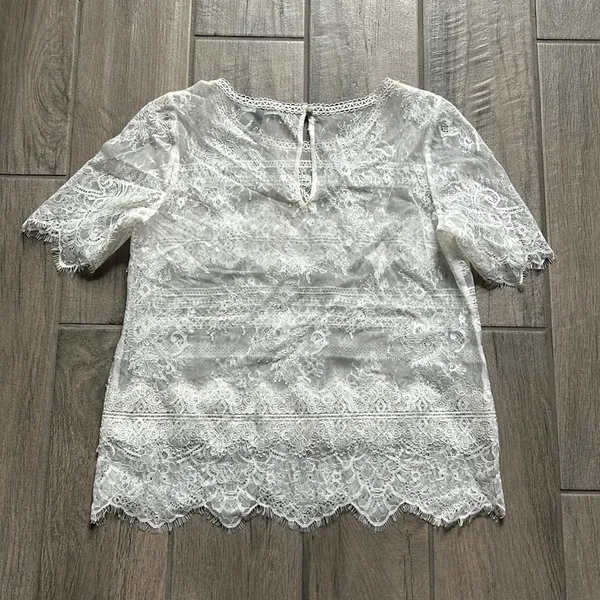 White House black market lace top - Image 5