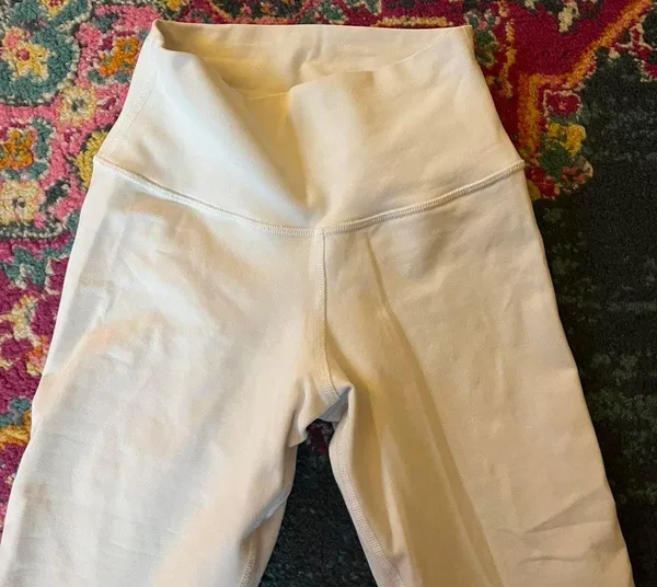Alo Leggings - Image 2