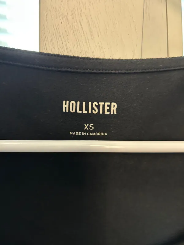 Hollister Black Top - Image 3