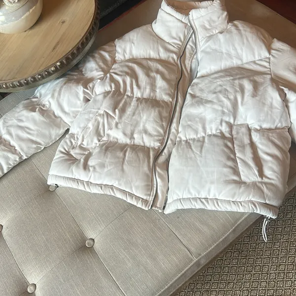 Native Youth White Cropped Puffer Jacket Size Large - Image 7