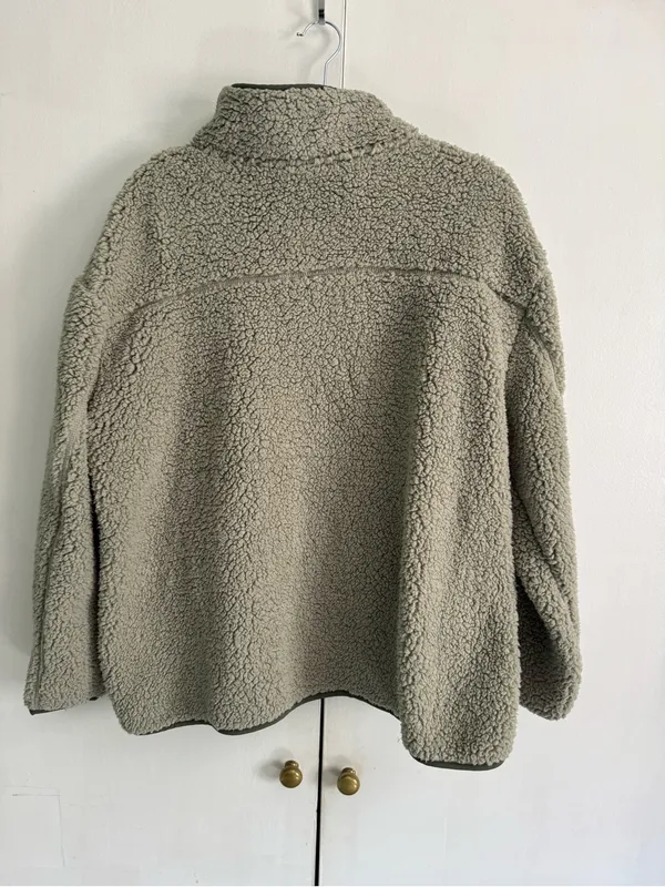 32 Degrees Sherpa-Lined Jacket in Olive and Taupe - Image 3
